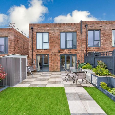 3 Bedroom House In Bricket Wood, St Alban วัตฟอร์ด ภายนอก รูปภาพ